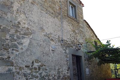 vendita-gruppo-di-fabbricati-massa-carrara-ri