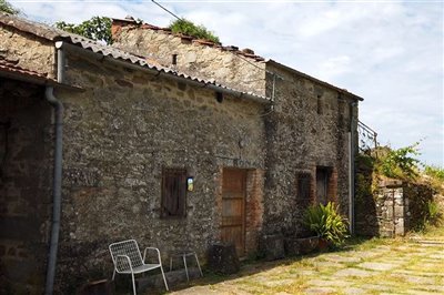 vendita-gruppo-di-fabbricati-massa-carrara-ri