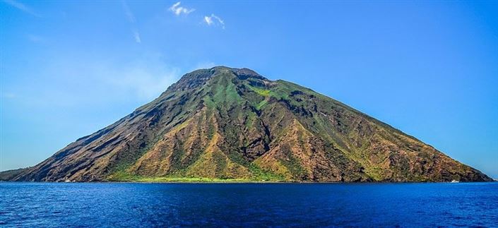 Image No.2-Maison de 3 chambres à vendre à Lipari