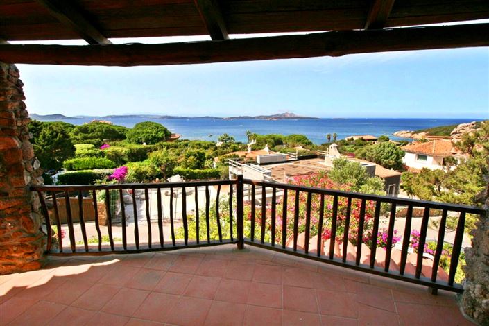 Image No.1-4 Bed House for sale