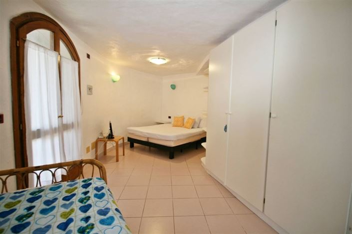 Image No.16-4 Bed House for sale