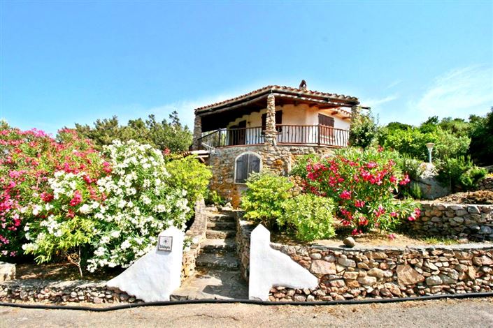 Image No.2-4 Bed House for sale