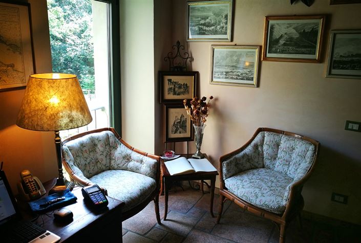 Image No.9-4 Bed House for sale