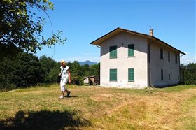 Image No.2-Maison de 3 chambres à vendre à Licciana Nardi