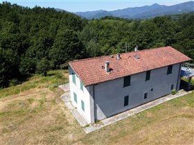 Image No.0-Maison de 3 chambres à vendre à Licciana Nardi