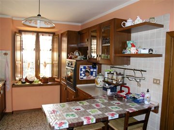 vendita-gruppo-di-fabbricati-massa-carrara-ri