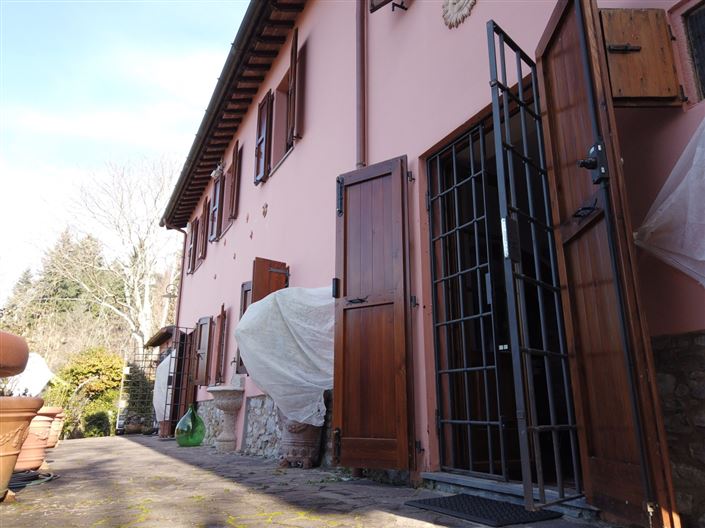 Image No.2-Maison de campagne de 3 chambres à vendre à Barga
