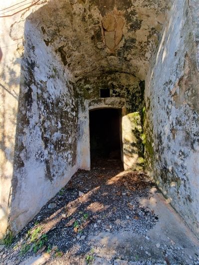 Image No.4-2 Bed Country House for sale