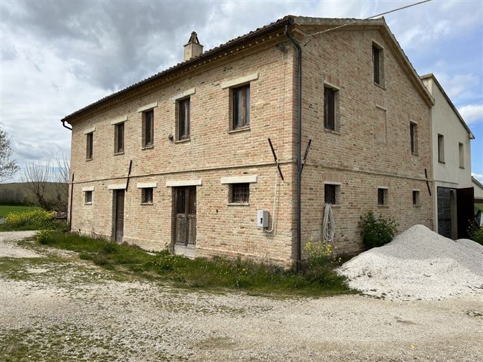 Image No.13-6 Bed House for sale