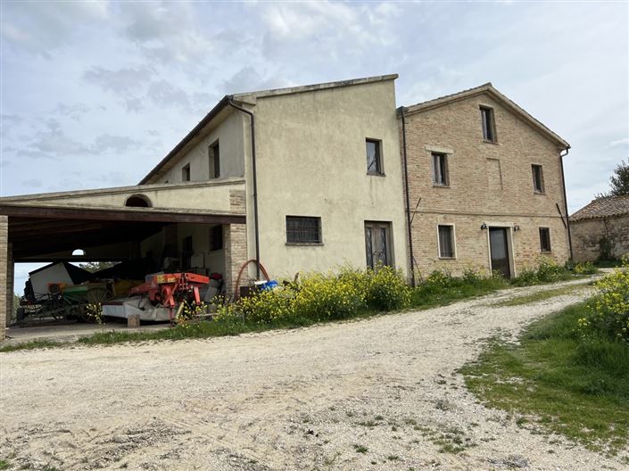 Image No.2-6 Bed House for sale