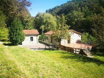 vendita-proprieta-indipendente-massa-carrara-