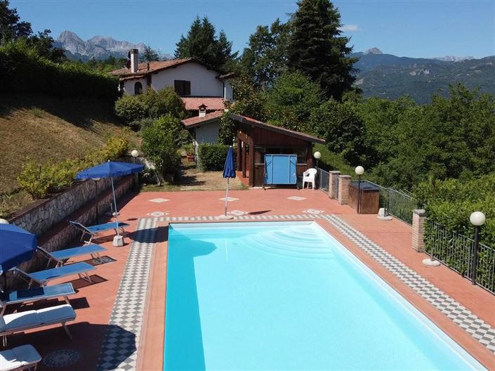 5 Bedrooms house for sale in Castelnuovo di Garfagnana Panoramic view £495261 (Ref AP2972408)