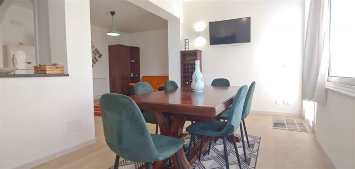 Image No.2-4 Bed House for sale