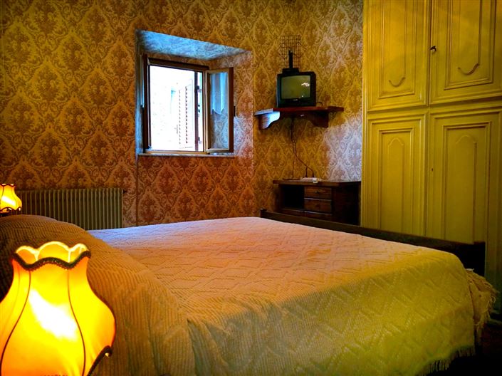 Image No.17-3 Bed House for sale