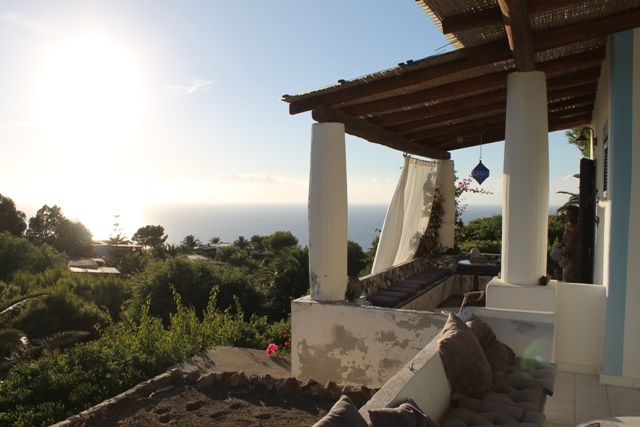 Image No.3-Maison de 2 chambres à vendre à Lipari