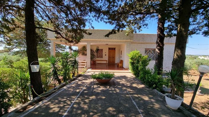 Image No.26-4 Bed House for sale