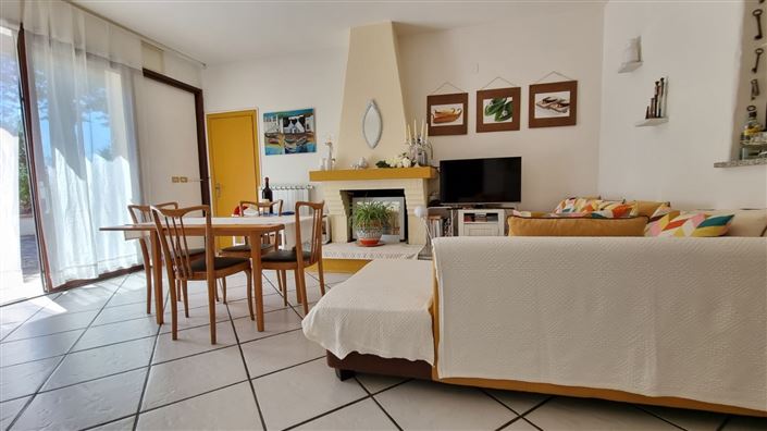 Image No.9-4 Bed House for sale