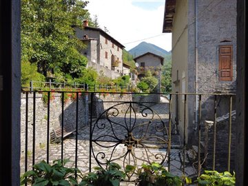 1 - Lucca, House