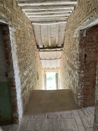 Image No.19-5 Bed House for sale