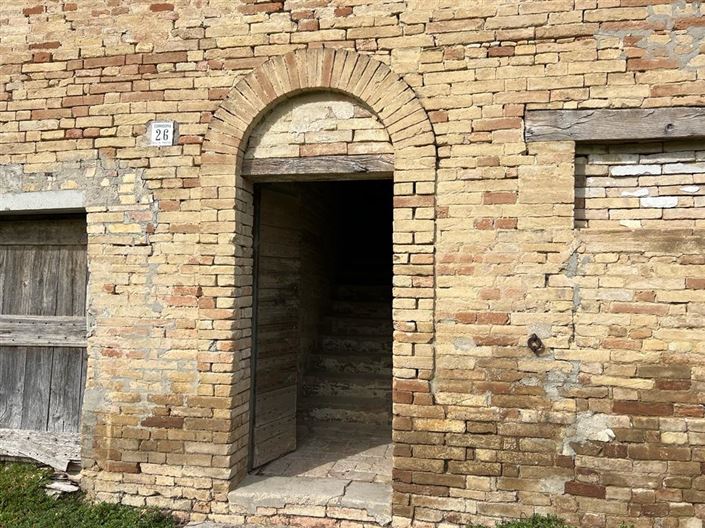 Image No.3-5 Bed House for sale