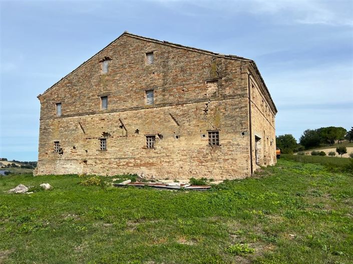 Image No.5-5 Bed House for sale