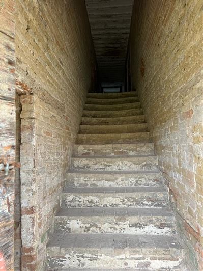 Image No.7-5 Bed House for sale