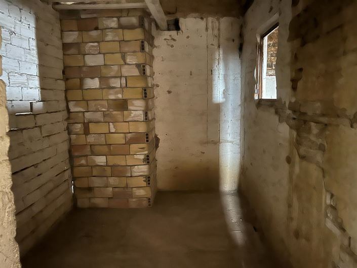 Image No.9-5 Bed House for sale