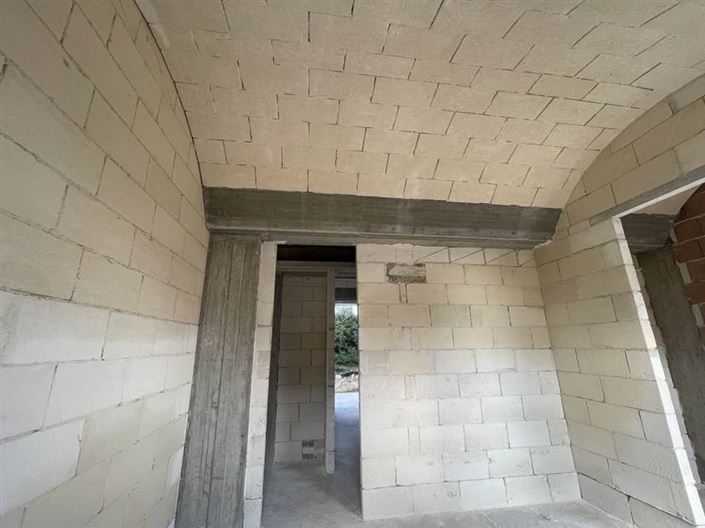 Image No.13-3 Bed House for sale