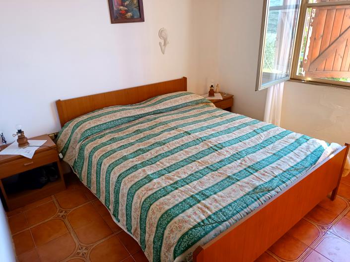 Image No.12-1 Bed House for sale