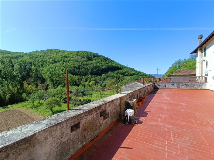 Image No.11-6 Bed House for sale