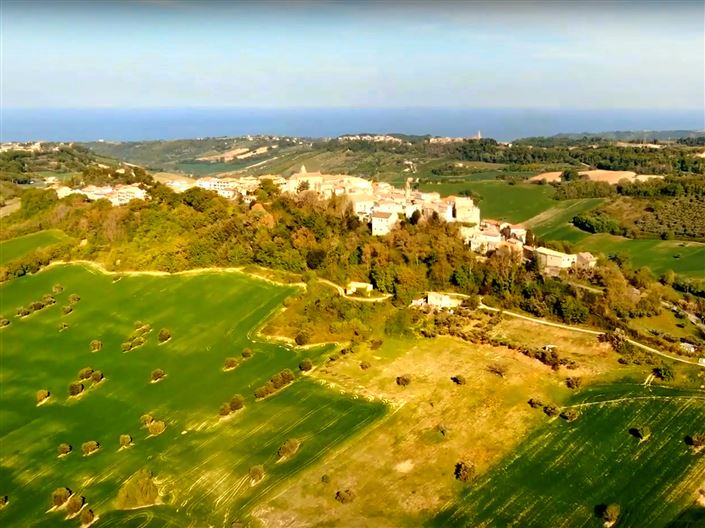 Image No.19-3 Bed House for sale