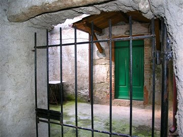 1 - Comano, Maison