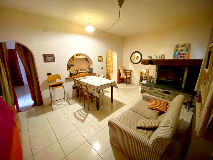 Image No.15-2 Bed Country House for sale