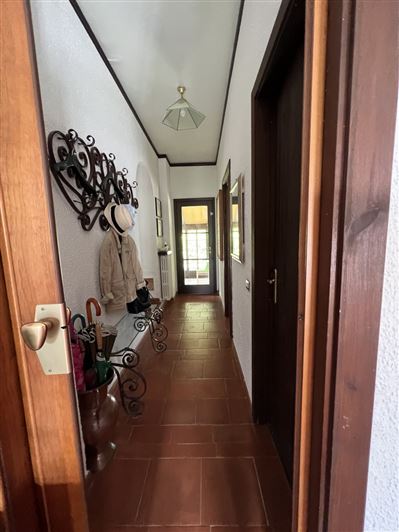 Image No.7-5 Bed House for sale