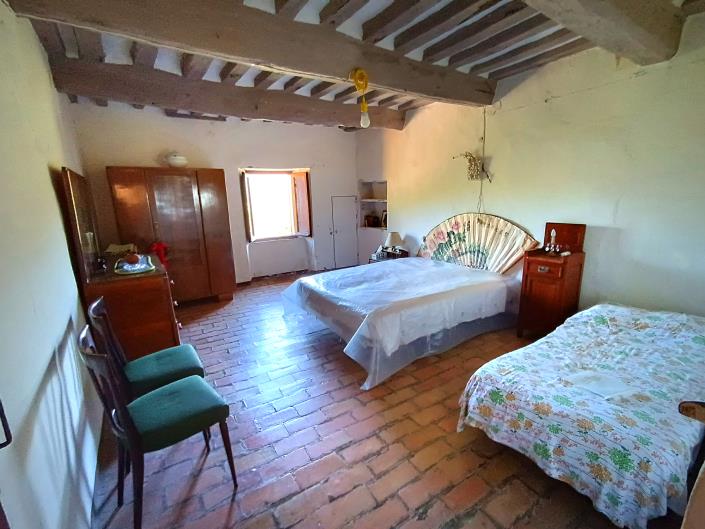 Image No.22-6 Bed House for sale