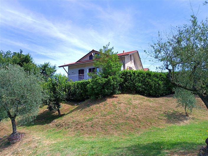 Image No.15-Maison de 8 chambres à vendre à Licciana Nardi