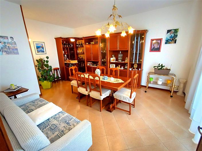 Image No.23-Maison de 8 chambres à vendre à Licciana Nardi