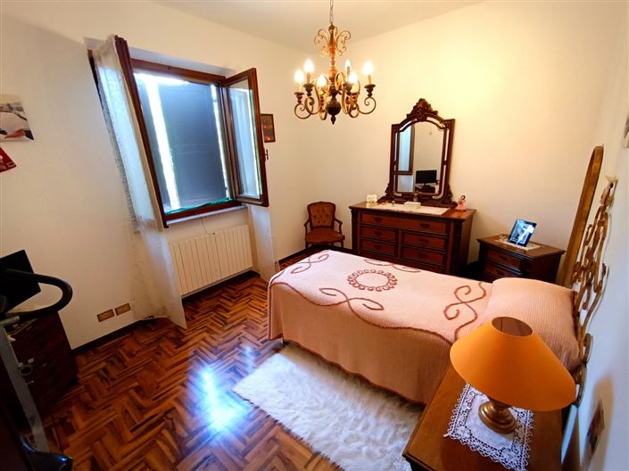 Image No.26-Maison de 8 chambres à vendre à Licciana Nardi