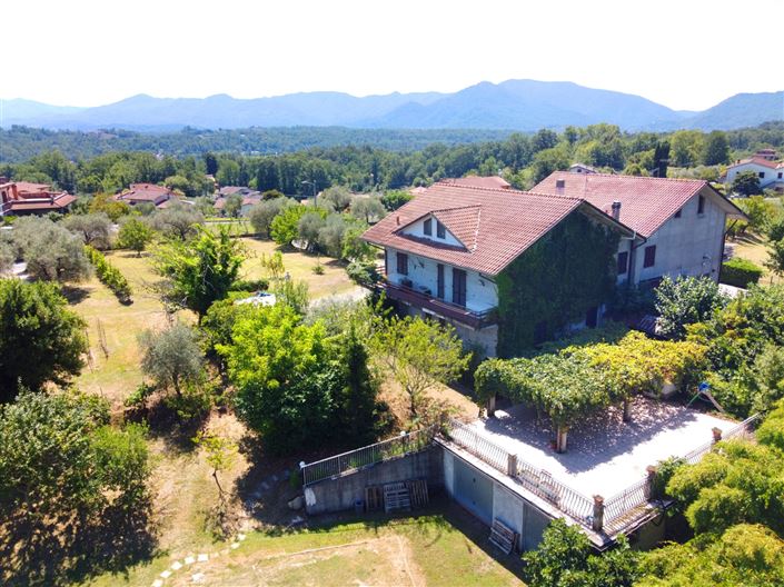 Image No.6-Maison de 8 chambres à vendre à Licciana Nardi