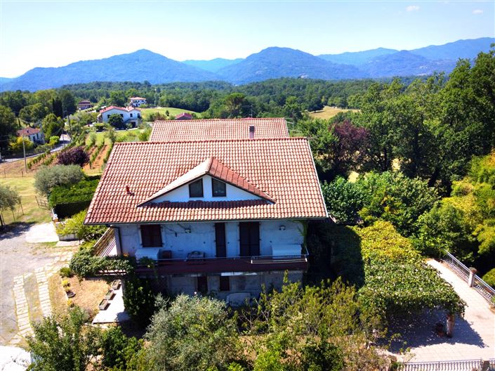 Image No.7-Maison de 8 chambres à vendre à Licciana Nardi