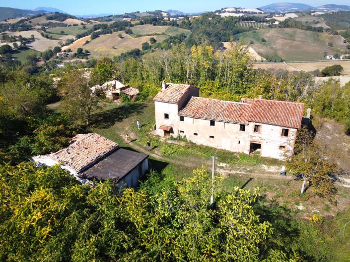 Image No.4-18 Bed Country Property for sale