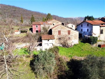 vendita-gruppo-di-fabbricati-massa-carrara-ri