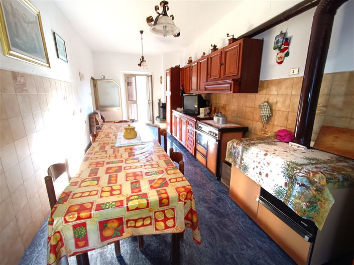 Image No.18-5 Bed Country House for sale