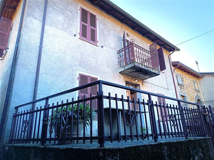 Image No.6-5 Bed Country House for sale