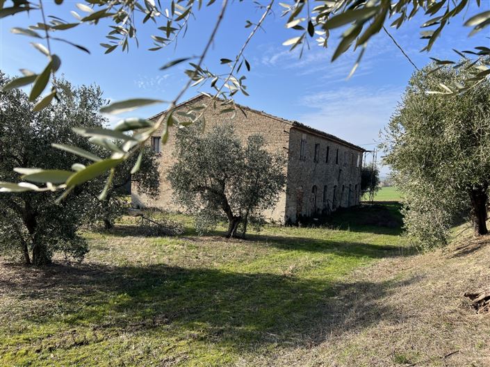 Image No.10-5 Bed House for sale