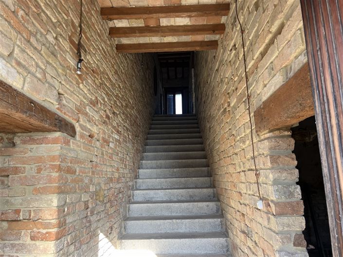 Image No.13-5 Bed House for sale