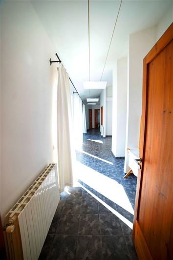 Image No.11-3 Bed House for sale