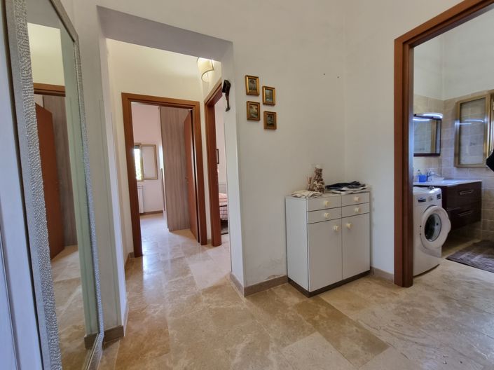 Image No.22-Maison de campagne de 5 chambres à vendre à Ostuni