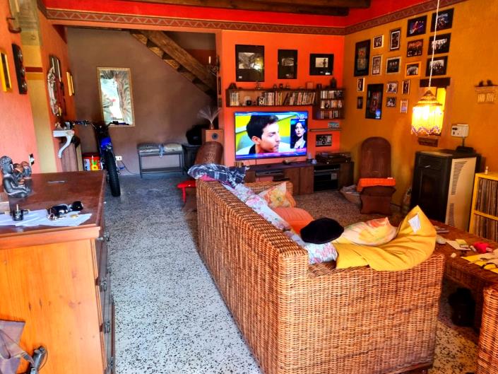 Image No.18-4 Bed Country House for sale