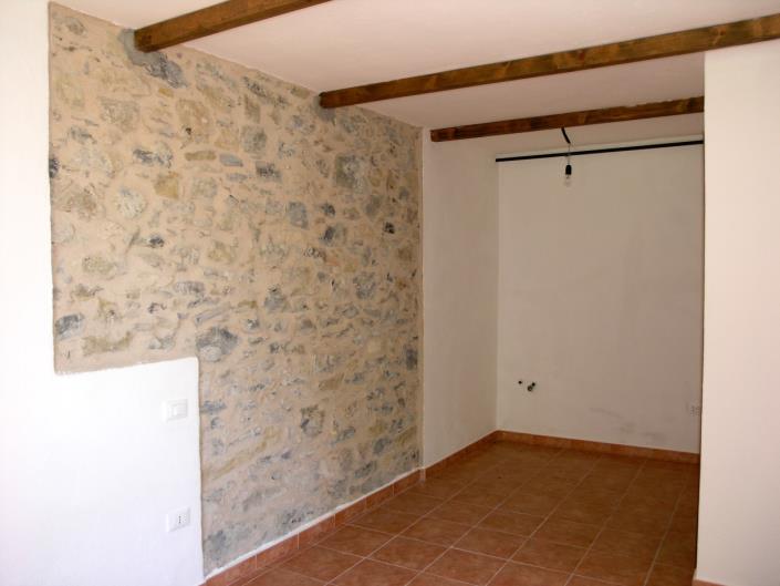 Image No.24-3 Bed House for sale